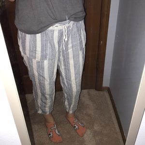 Old Navy Light Blue Striped Cropped Linen Pants